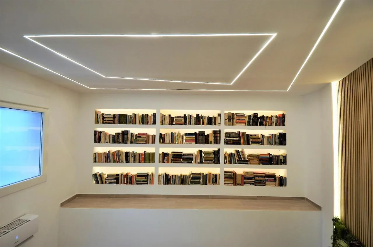 Biblioteca De Lujo En El Centro Historico De Malaga Apartment Spain